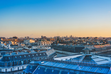 乒乓球运动中如何高抛发球